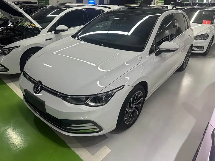 Volkswagen Golf 2021, арт. CN-3585690 — фото 1