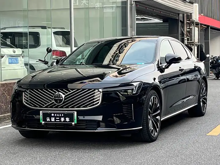 Volvo S90 Hybrid 2026, арт. CN-3585897 — фото 1