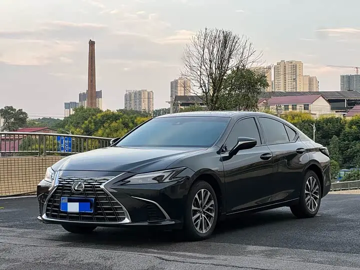 Lexus ES 2025, арт. CN-3585899 — фото 1