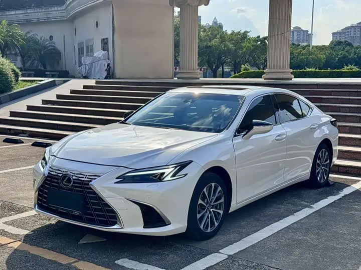 Lexus ES 2025, арт. CN-3586489 — фото 1
