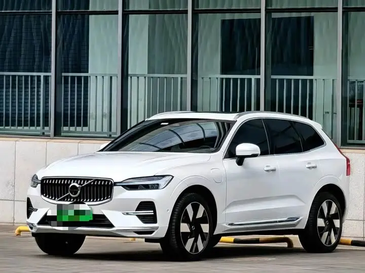Volvo XC60 Hybrid 2024, арт. CN-3586500 — фото 1