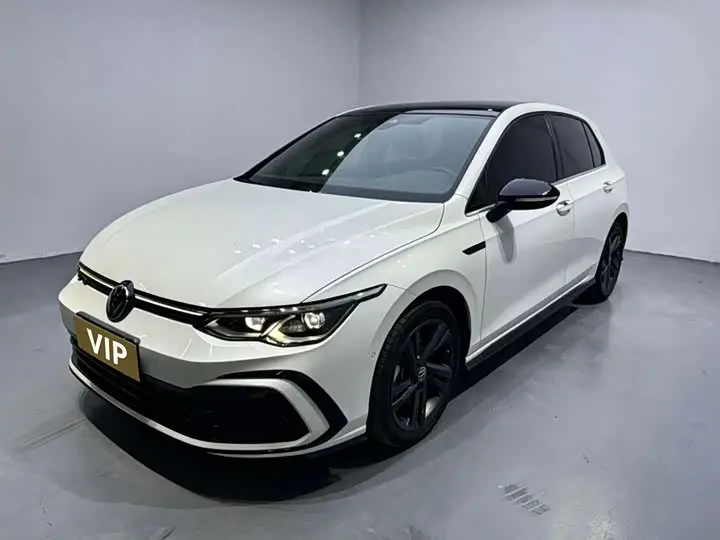 Volkswagen Golf 2023, арт. CN-3586593 — фото 1