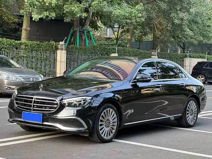 Mercedes-Benz E-Class 2023, арт. CN-3586880 — фото 1