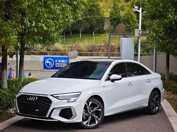 Audi A3 2024, арт. CN-3586973 — фото 1