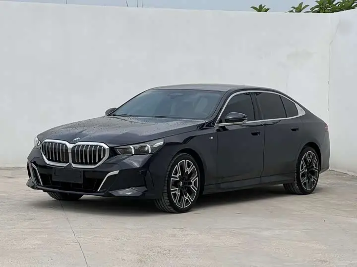 BMW 5 Series 2024, арт. CN-3587394 — фото 1