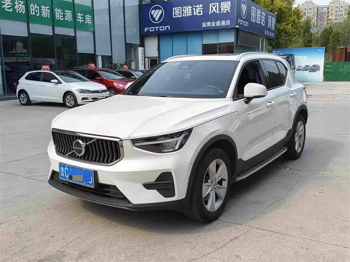 Volvo XC40 2023, арт. CN-3587638 — фото 1
