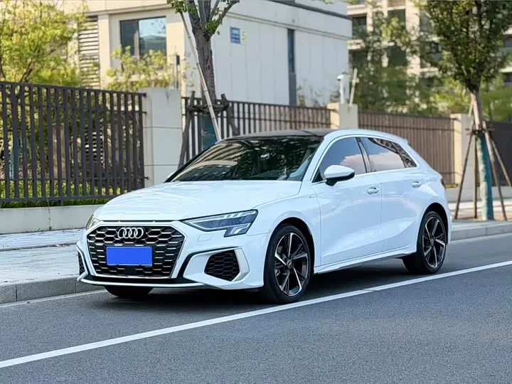 Audi A3 2023, арт. CN-3588107 — фото 1