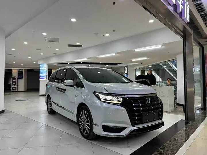 Honda Elysion 2024, арт. CN-3588515 — фото 1