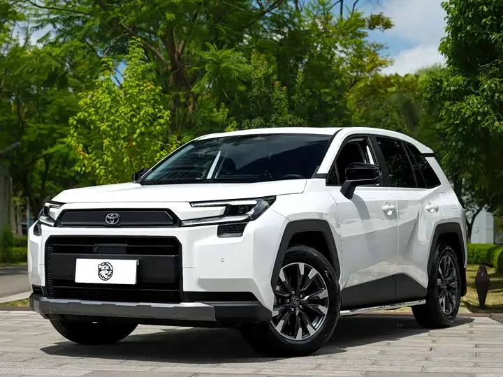 Toyota RAV4 2026, фото из объявления