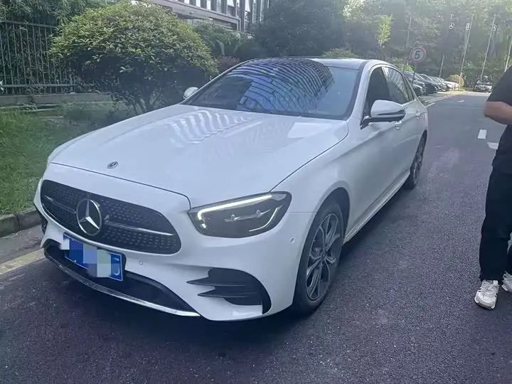 Mercedes-Benz E-Class 2022, арт. CN-3589080 — фото 1