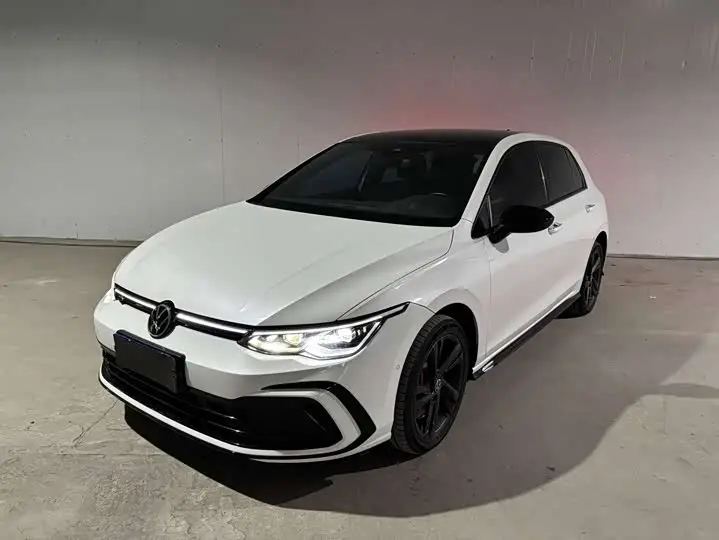 Volkswagen Golf 2021, арт. CN-3589945 — фото 1