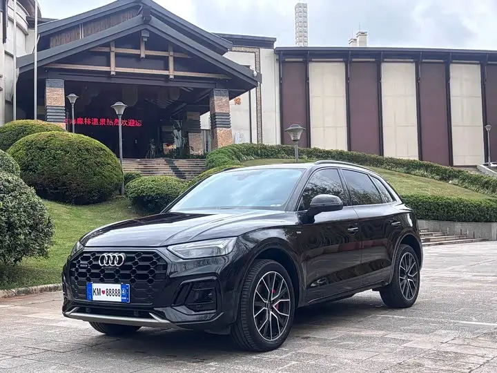 Audi Q5L 2023, арт. CN-3590496 — фото 1
