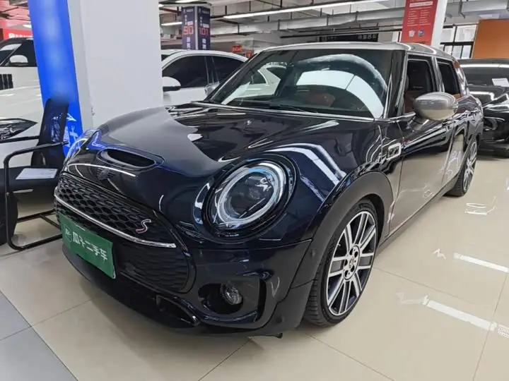 Mini Clubman 2023, арт. CN-3590539 — фото 1