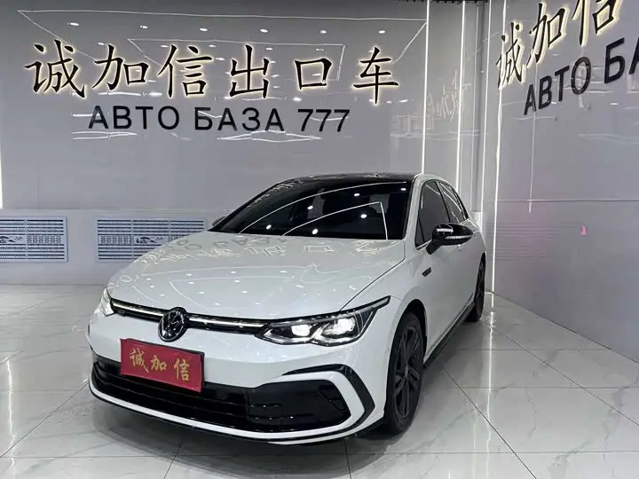 Volkswagen Golf 2023, арт. CN-3591650 — фото 1