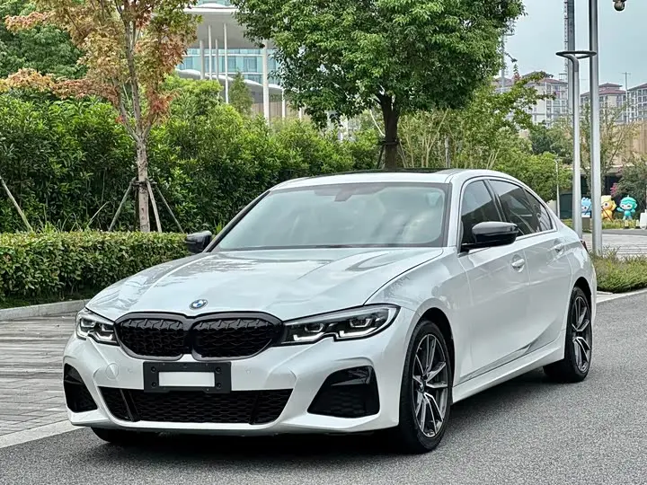 BMW 3 Series 2022, арт. CN-3591944 — фото 1