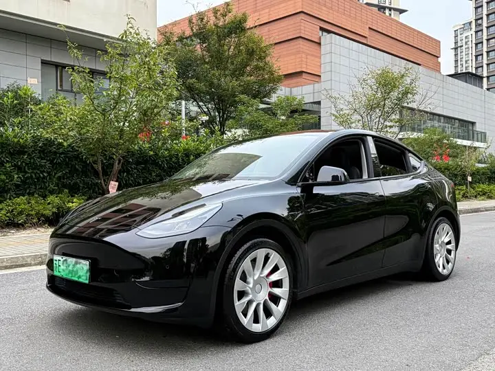 Tesla Model Y 2023, арт. CN-3592213 — фото 1