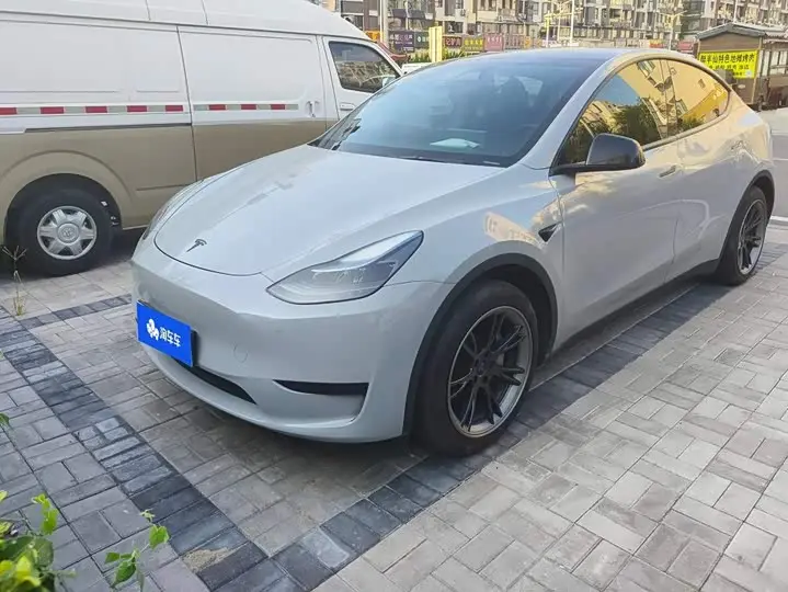 Tesla Model Y 2024, арт. CN-3592459 — фото 1