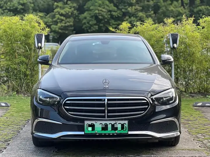 Mercedes-Benz E-Class Hybrid 2023, арт. CN-3593156 — фото 1