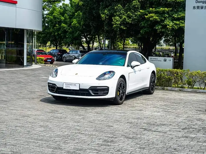 Porsche Panamera 2023, арт. CN-3593648 — фото 1