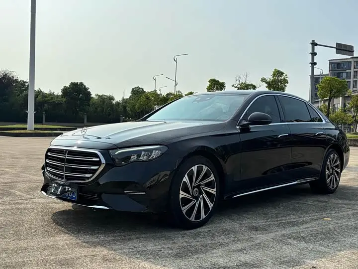 Mercedes-Benz E-Class 2024, арт. CN-3594572 — фото 1