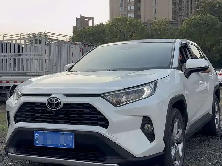 Toyota RAV4 2021, арт. CN-3595130 — фото 1
