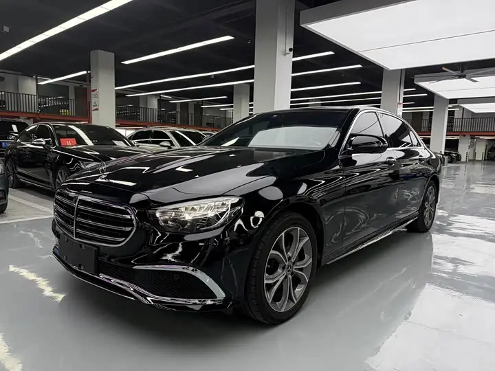 Mercedes-Benz E-Class 2023, арт. CN-3595301 — фото 1