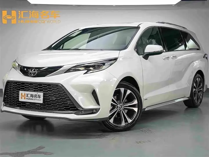 Toyota Granvia 2026, фото из объявления