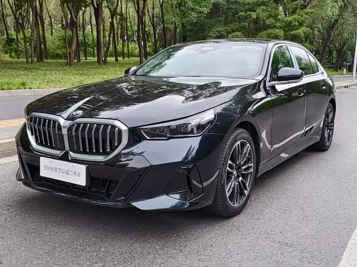 BMW 5 Series 2026, фото из объявления
