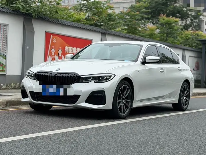 BMW 3 Series 2022, арт. CN-3596739 — фото 1