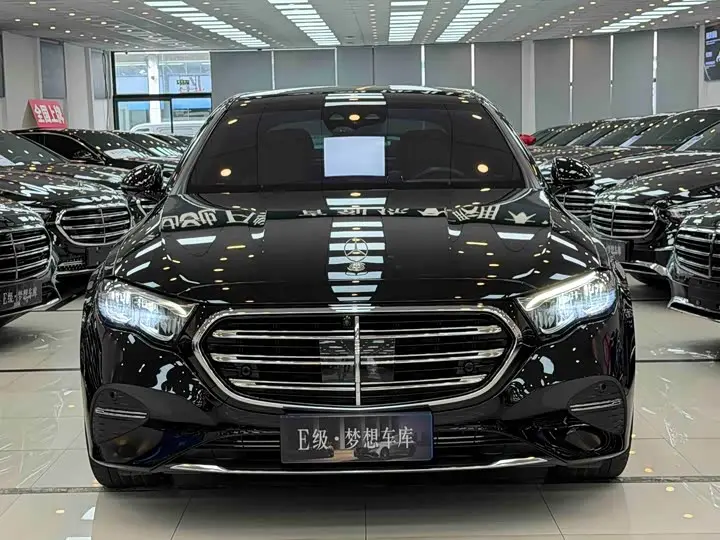 Mercedes-Benz E-Class 2024, арт. CN-3597496 — фото 1
