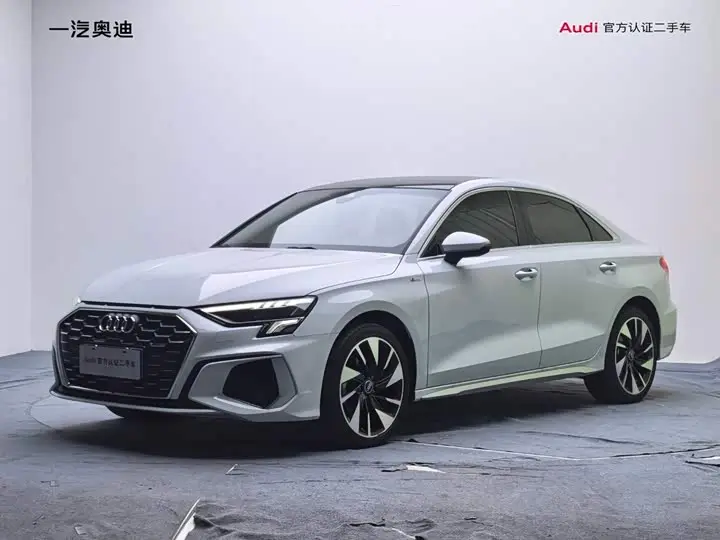 Audi A3 2024, фото из объявления