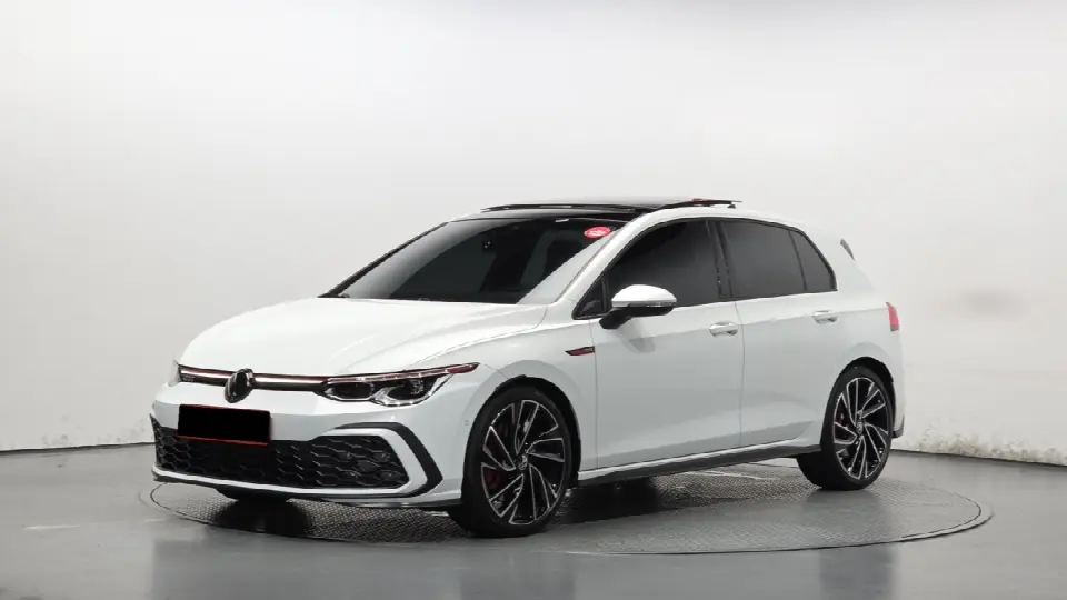 Volkswagen Golf 2022, арт. KR-3601382 — фото 1