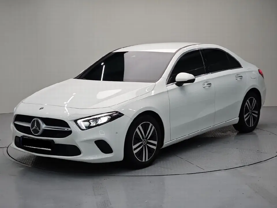 Mercedes-Benz A-Class 2019, фото из объявления