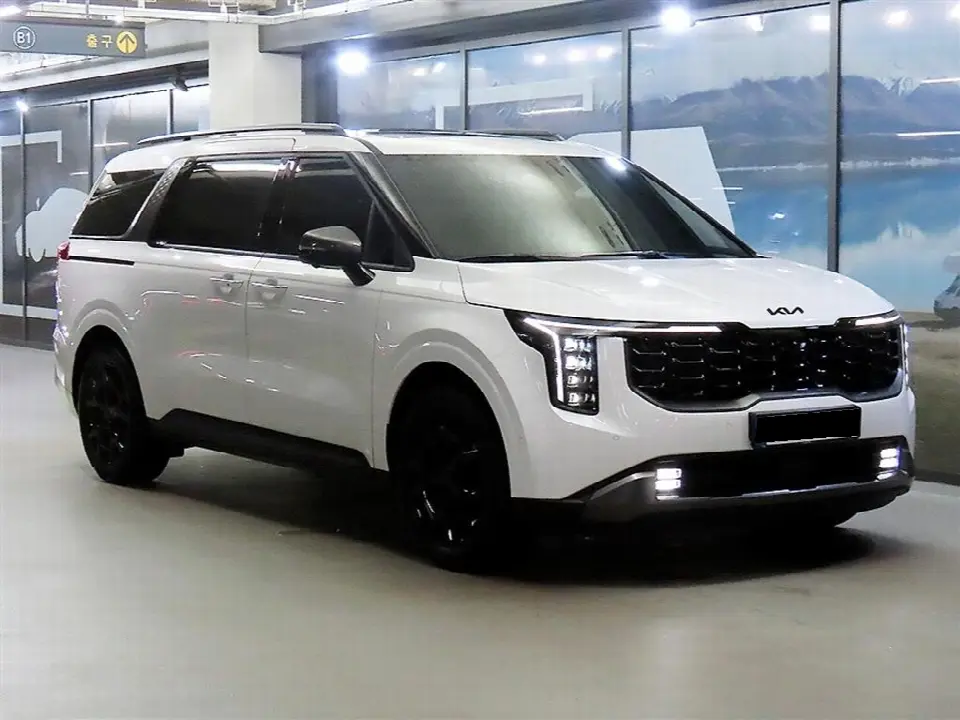 Kia Carnival 2023, арт. KR-3606499 — фото 1