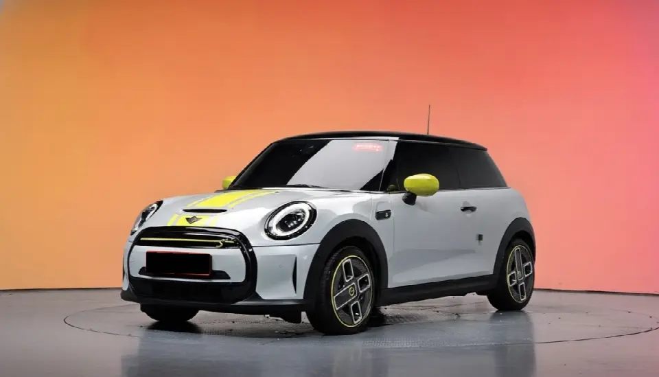 Mini Cooper 2022, арт. KR-3606526 — фото 1