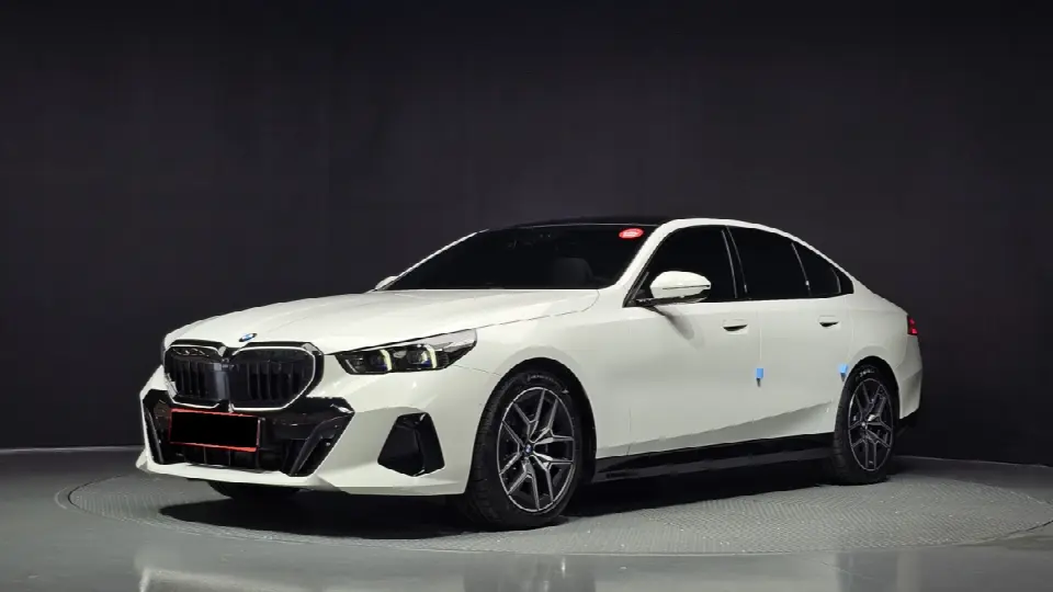 BMW 5 Series 2023, арт. KR-3606548 — фото 1