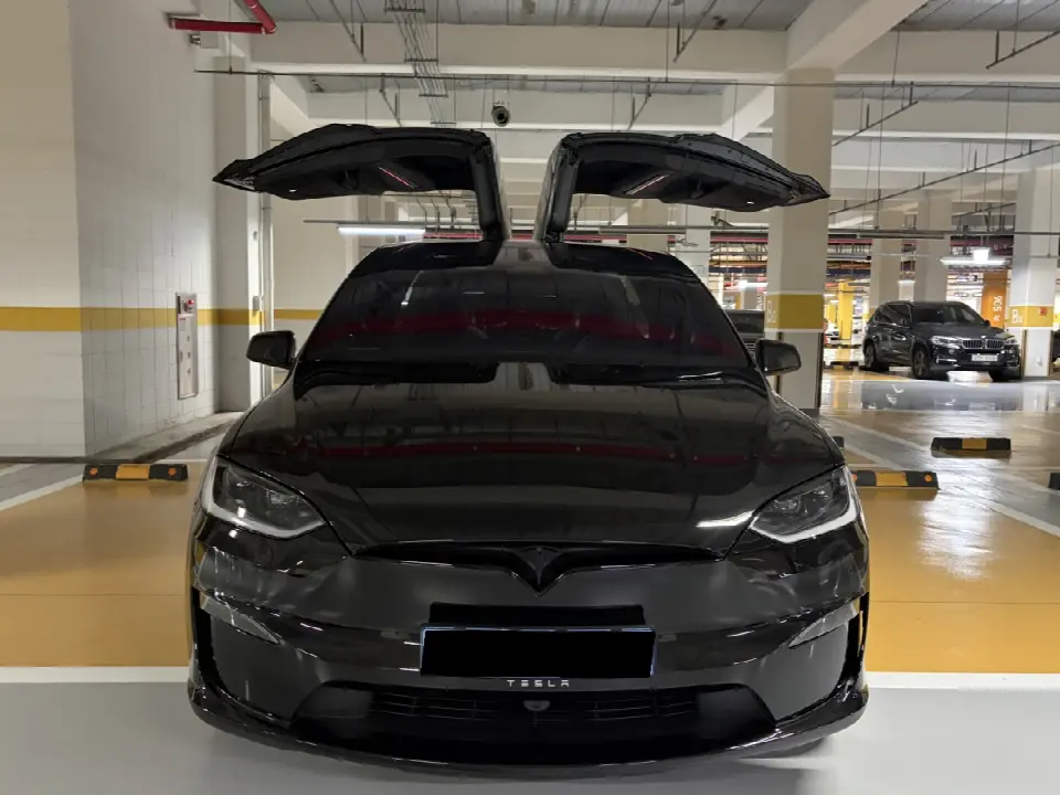 Tesla Model X 2018, арт. KR-3606877 — фото 1