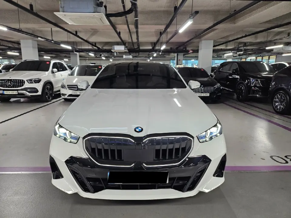 BMW 5 Series 2023, арт. KR-3607367 — фото 1