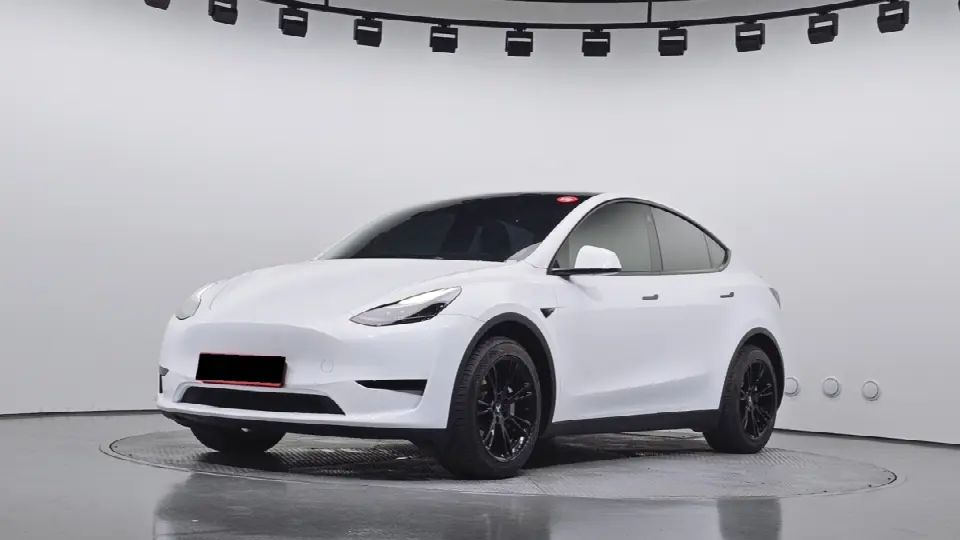 Tesla Model Y 2020, арт. KR-3611426 — фото 1