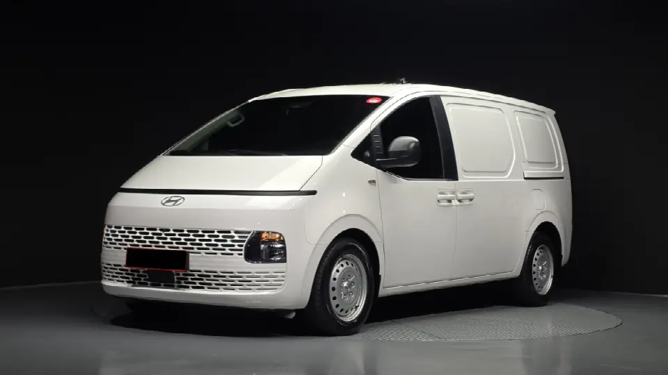 Hyundai Staria 2021, фото из объявления