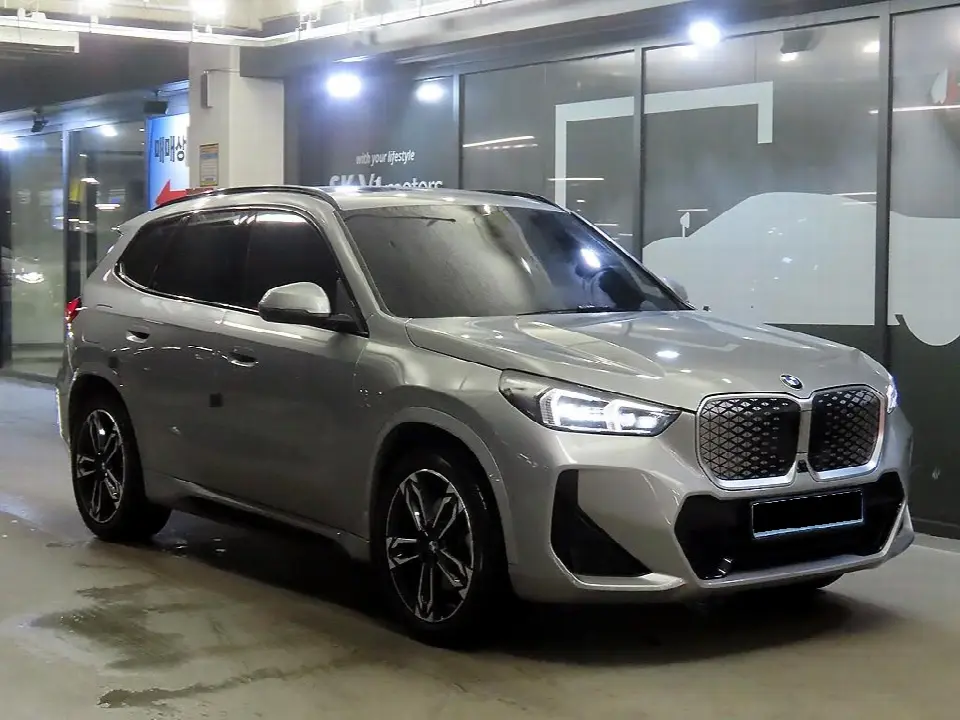 BMW iX1 2023, фото из объявления
