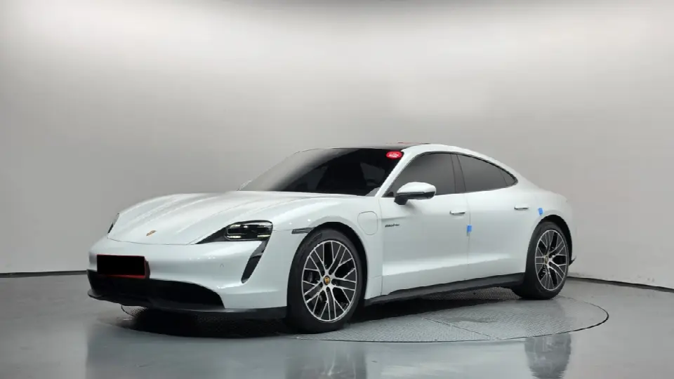 Porsche Taycan 2020, фото из объявления
