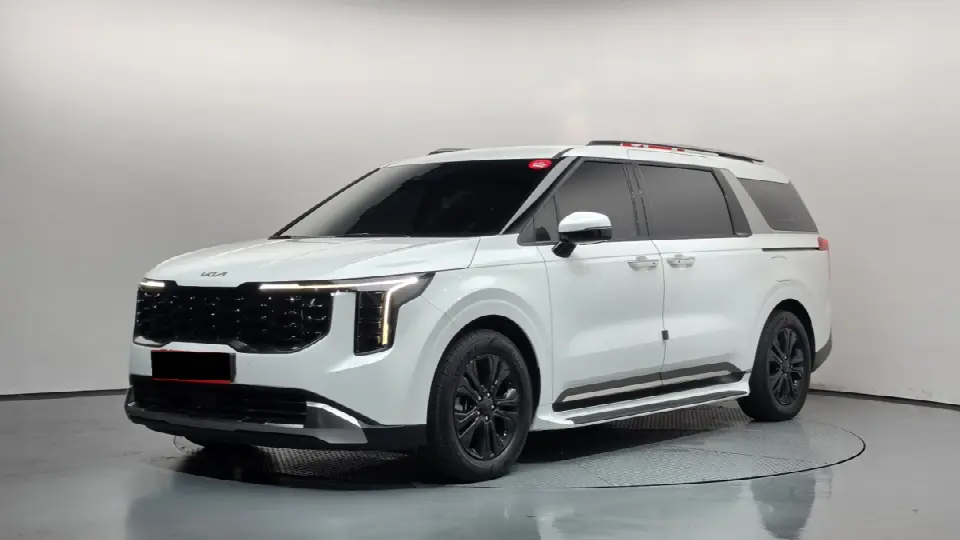 Kia Carnival 2023, арт. KR-3611820 — фото 1