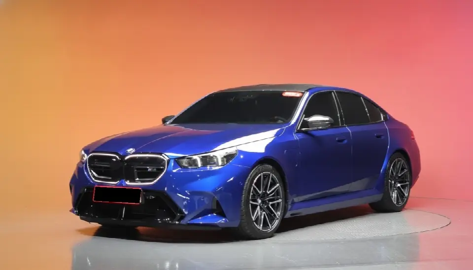 BMW M5 2024, фото из объявления