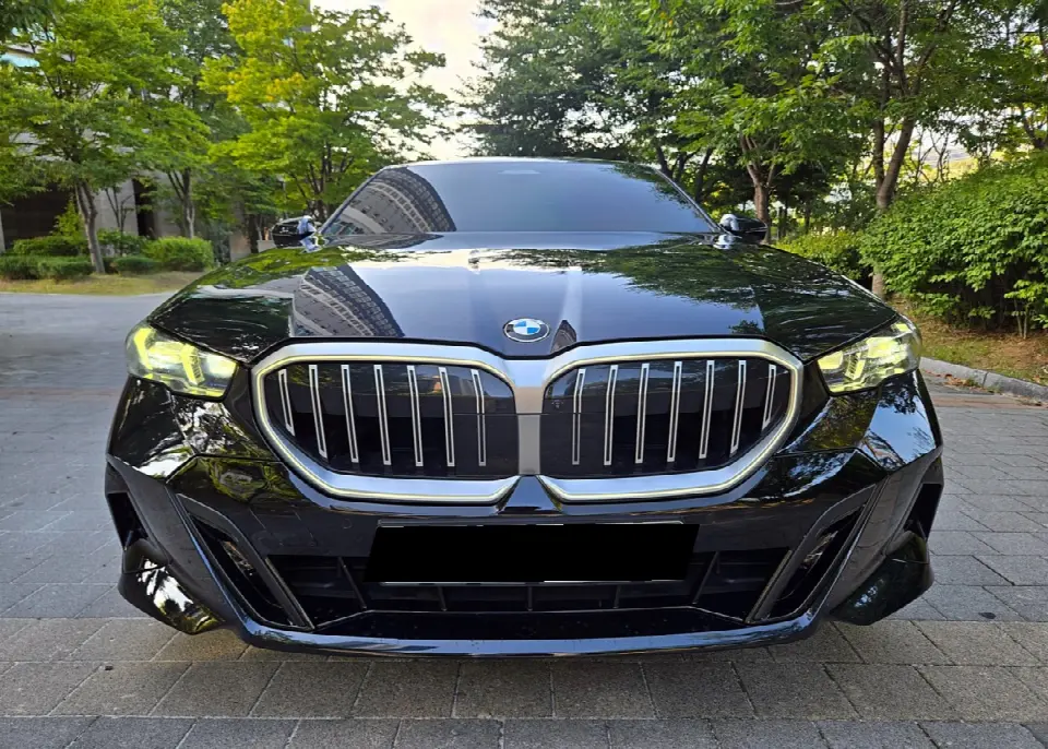 BMW 5 Series 2023, арт. KR-3611986 — фото 1