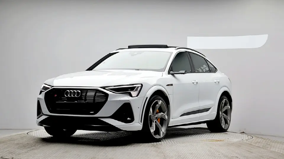 Audi e-tron 2020, фото из объявления
