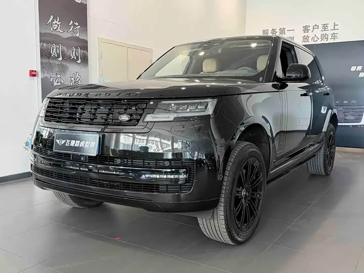 Land Rover Range Rover 2025, арт. CN-3614415 — фото 1
