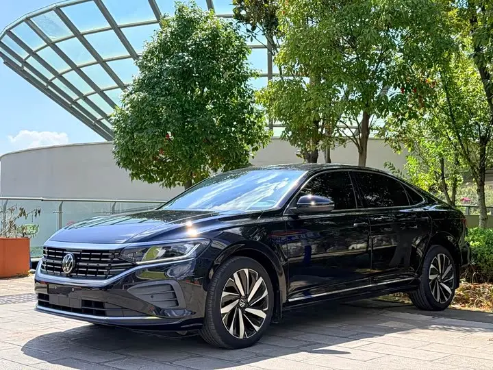 Volkswagen Passat 2024, арт. CN-3614923 — фото 1