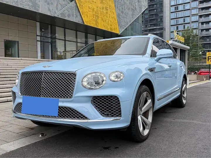 Bentley Bentayga 2022, арт. CN-3614948 — фото 1