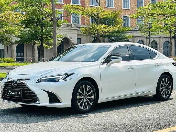 Lexus ES 2025, арт. CN-3615022 — фото 1